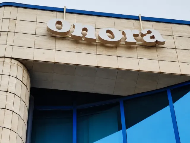 Litere luminoase clinica stomatologica onora