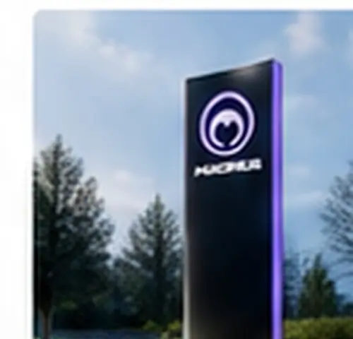 Reclame vizibile din trafic: mesaj scurt pentru totemuri, panouri și bannere