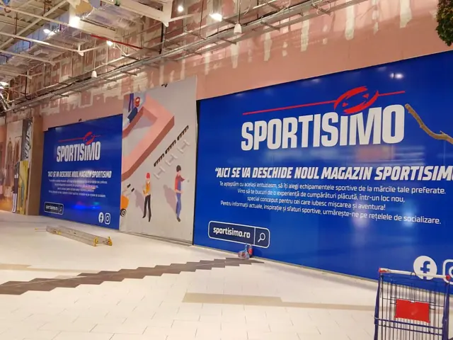 Tapet și autocolant pentru pereți