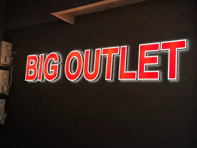 litere volumetrrice luminoase cu halou big outlet
