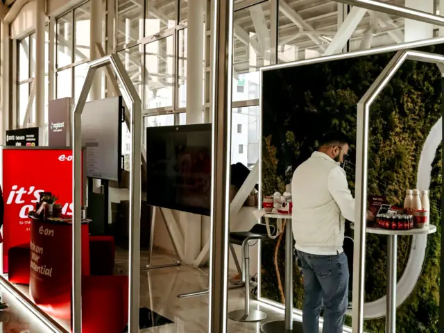 stand activare targ magnius