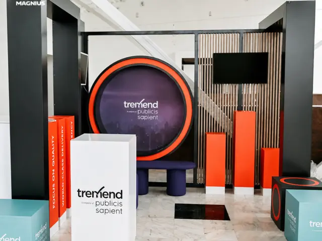 stand cu riflaj si aluminiu Tremend - Magnius Iasi