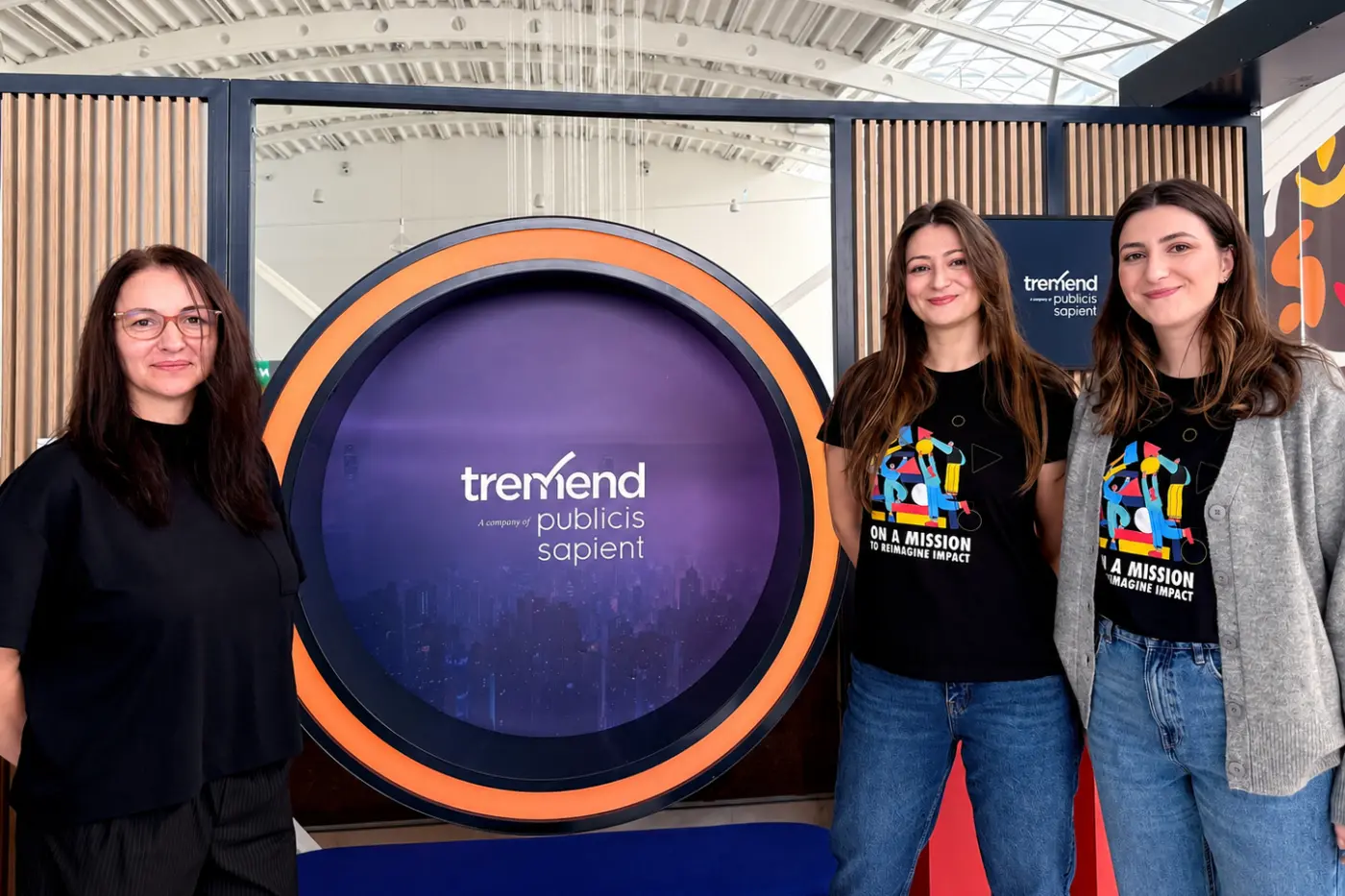 stand publicitar tremend realizat integral de magnius
