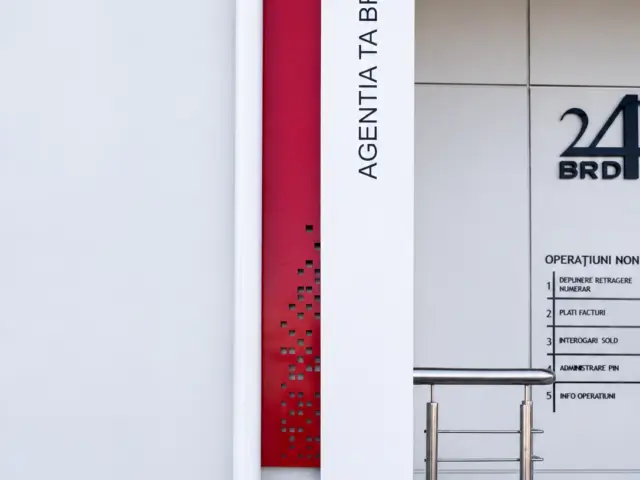 reclama verticala banca brd iasi