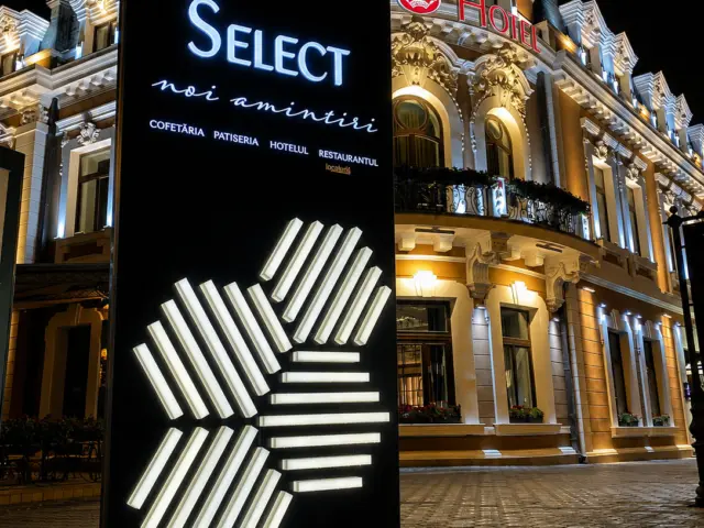 totem luminos magnius - Select Iasi